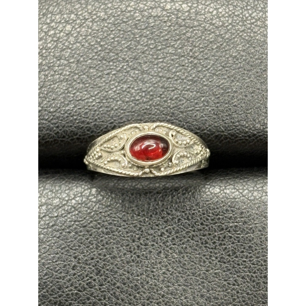 New Condition Sterling Silver Genuine Garnet Ring Size 7 925 F9